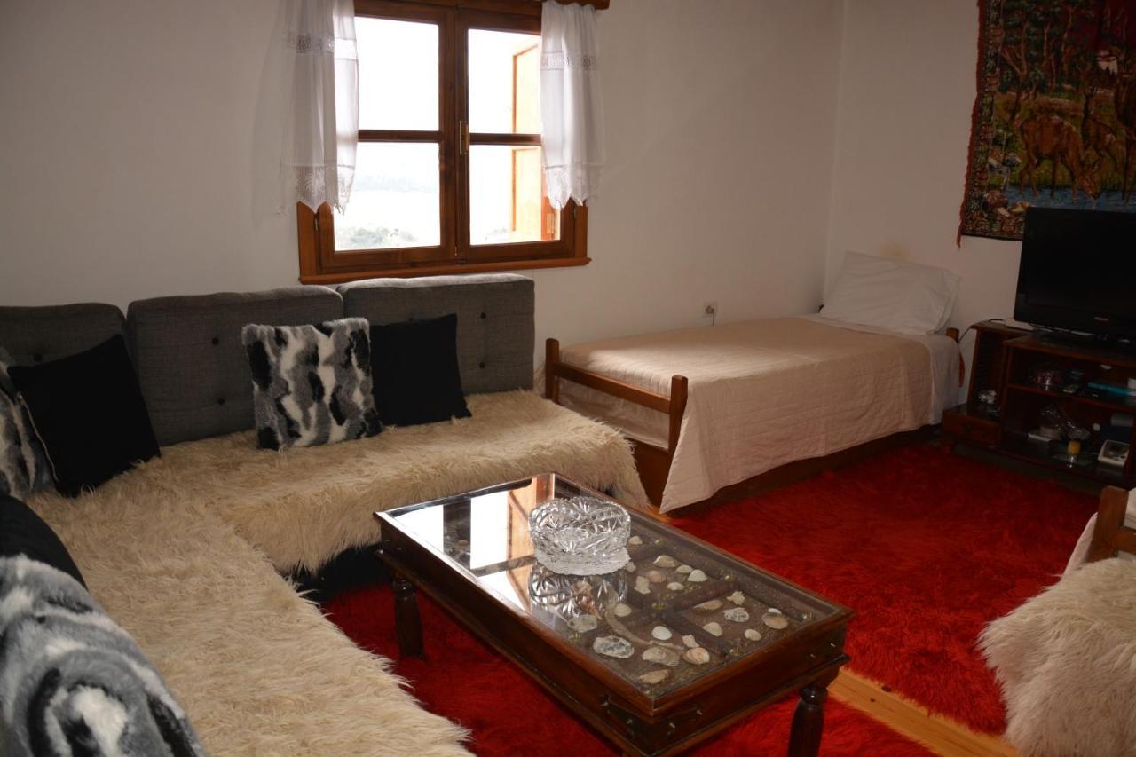 Guest House Memushi Gjirokastra Zewnętrze zdjęcie
