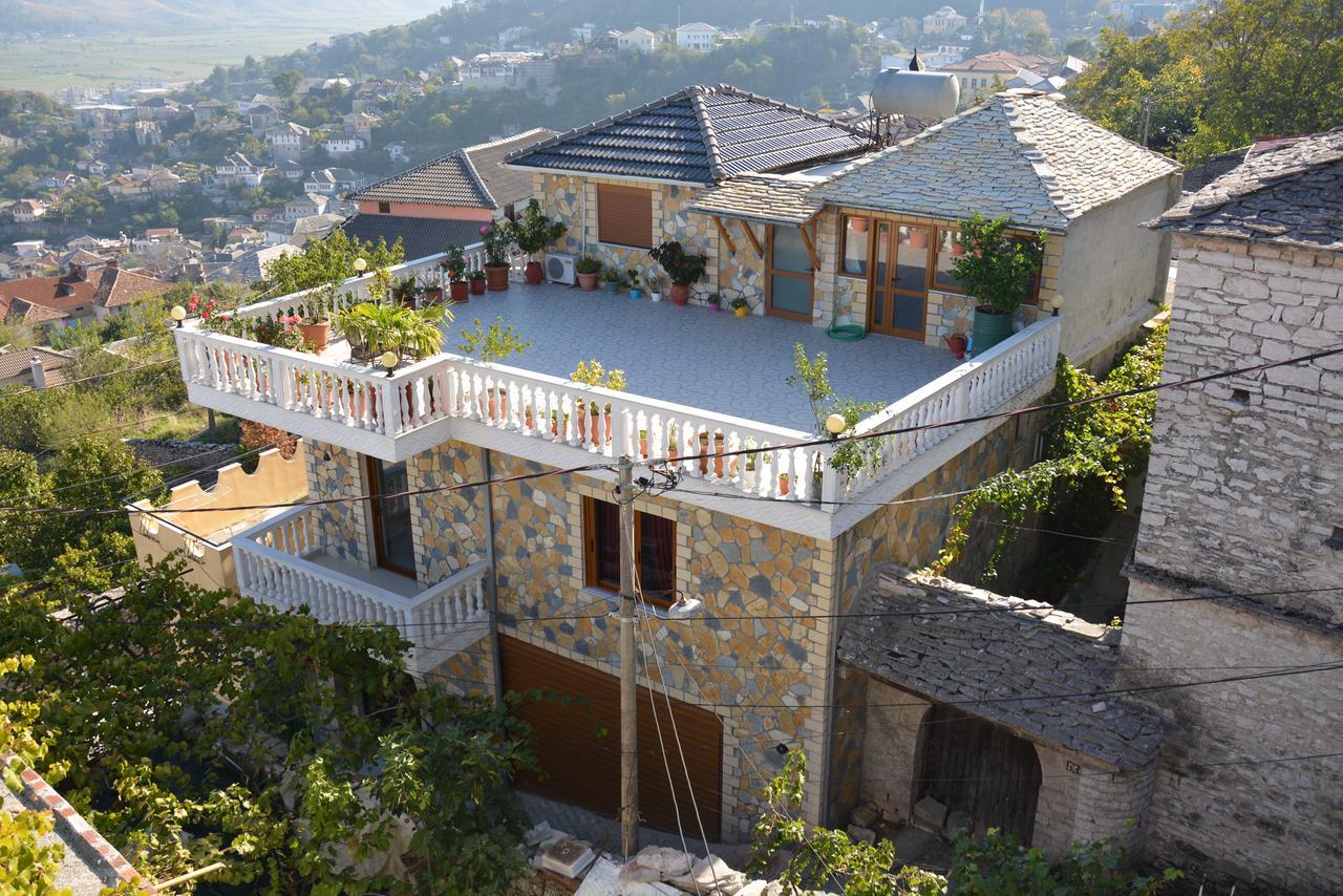 Guest House Memushi Gjirokastra Zewnętrze zdjęcie