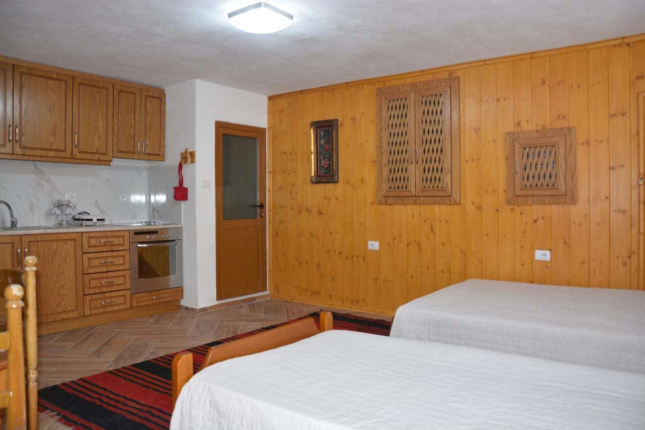 Guest House Memushi Gjirokastra Zewnętrze zdjęcie